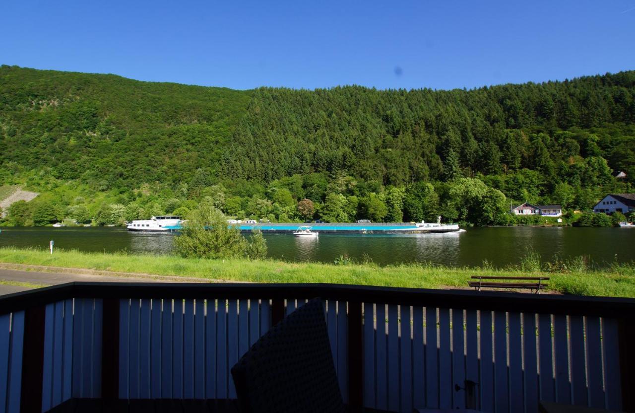 Altes Faehrhaus An Der Mosel Anno1633 Apartment Traben-Trarbach Bagian luar foto