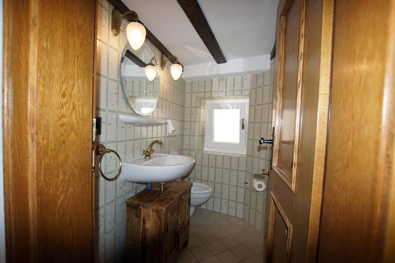 Altes Faehrhaus An Der Mosel Anno1633 Apartment Traben-Trarbach Bagian luar foto