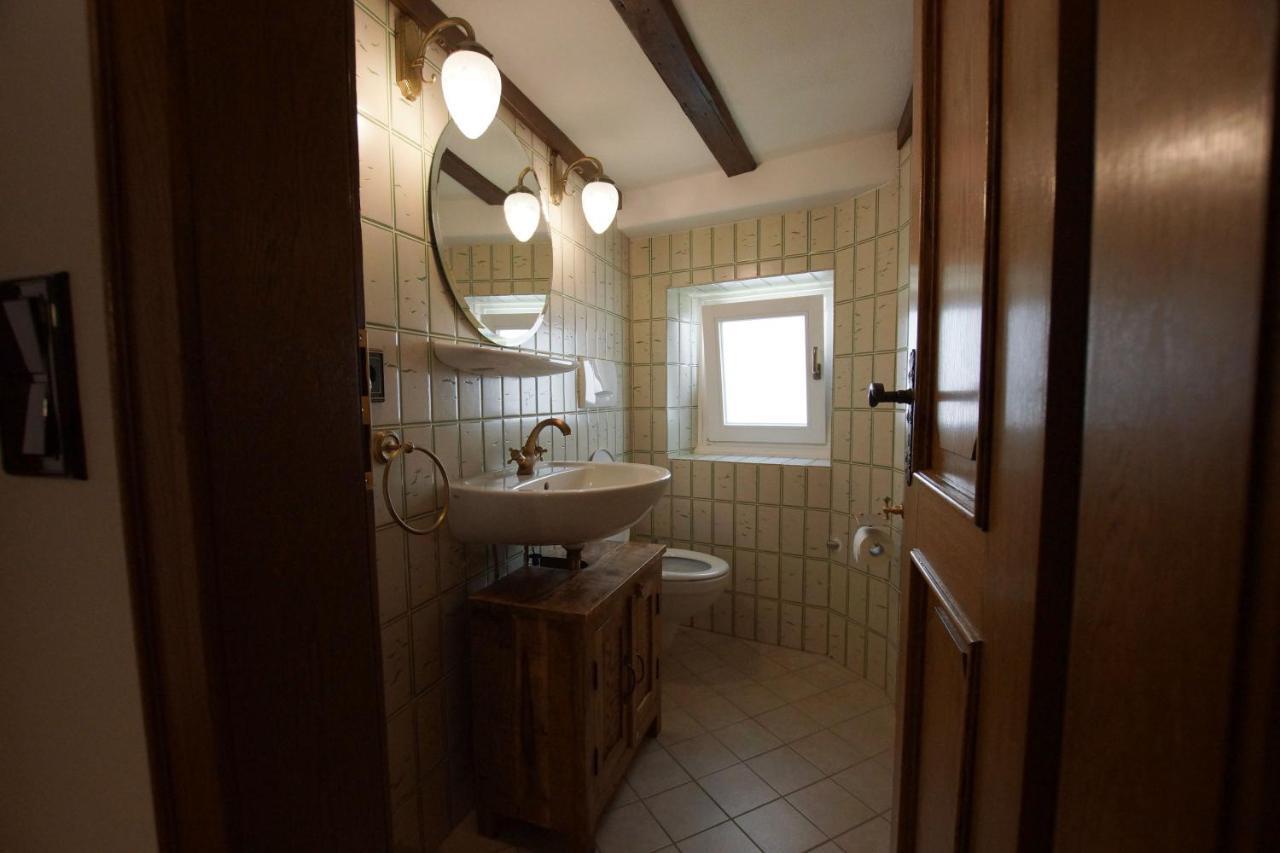 Altes Faehrhaus An Der Mosel Anno1633 Apartment Traben-Trarbach Bagian luar foto